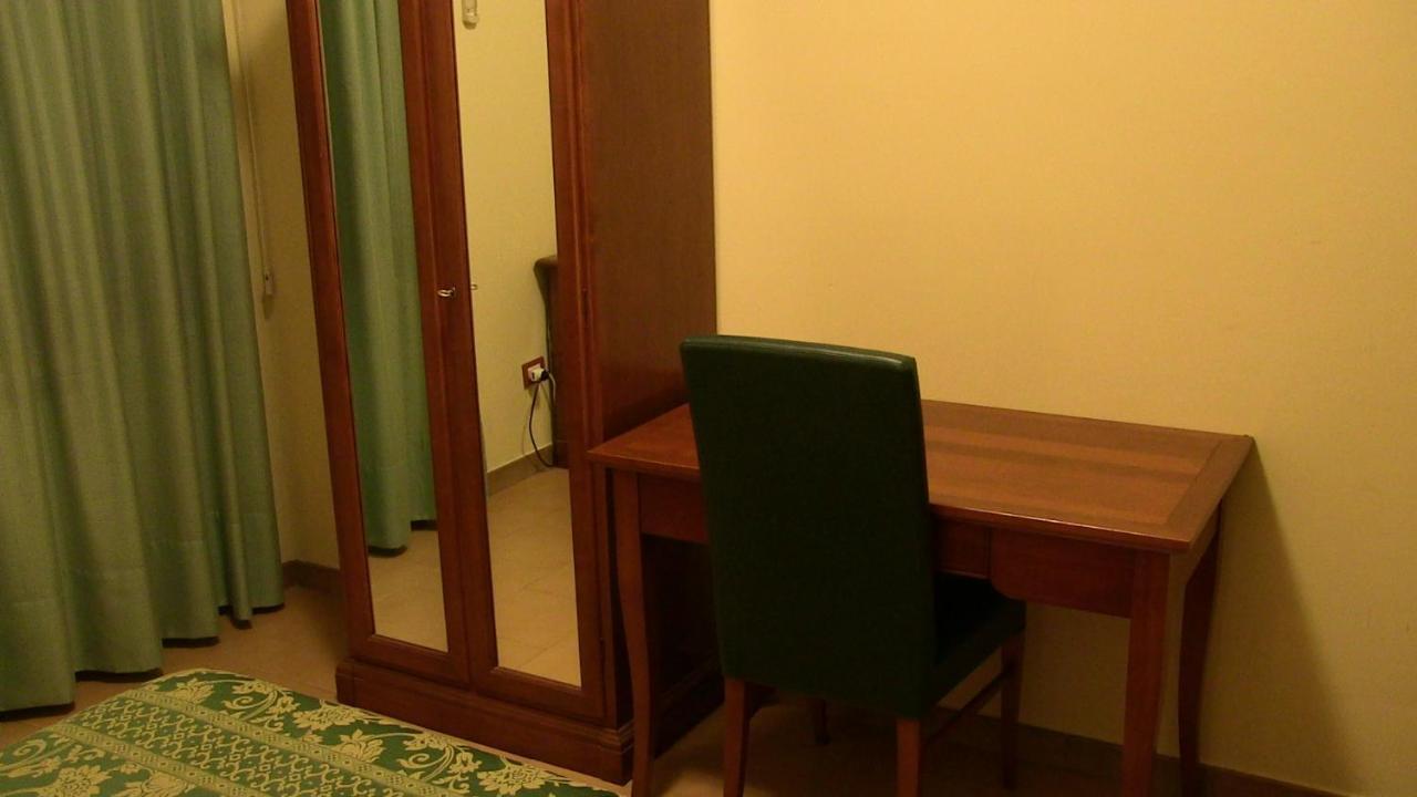 Hotel Due Pini Melfi Extérieur photo
